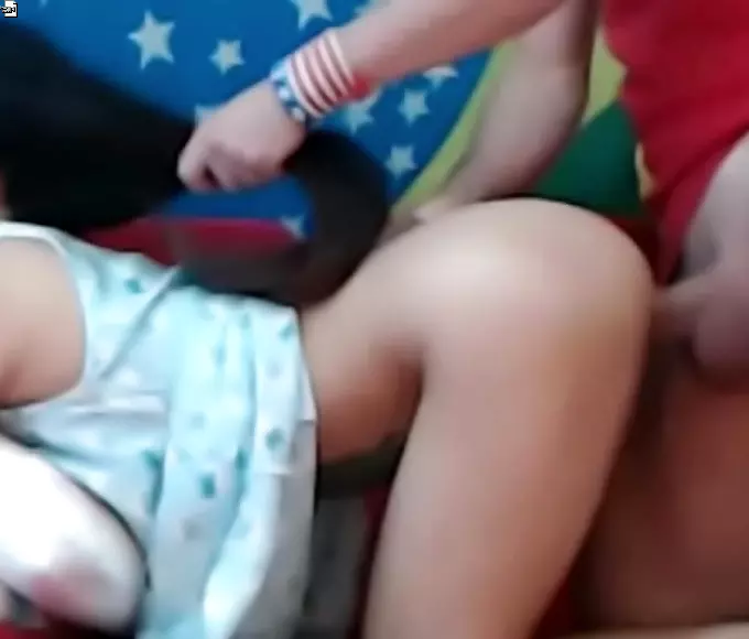让 Seductive Japanese Cutie Enjoys Wild Ride on Lifelike