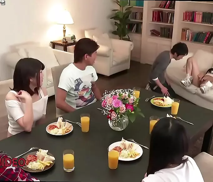 黑人 Adorable Japanese Sweetie Gets Brutally Pounded & Deeply