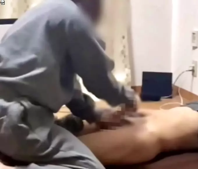 一区 Japanese Beauty Takes Two Men at Once for